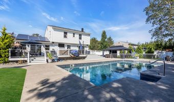 23 Pelican Dr, Bayville, NJ 08721