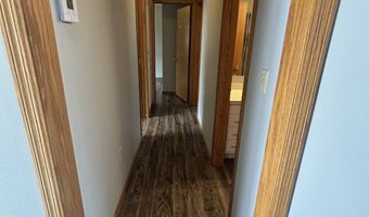 624 Kersten St, Bottineau, ND 58318