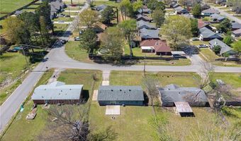 904 22nd St, Barling, AR 72923