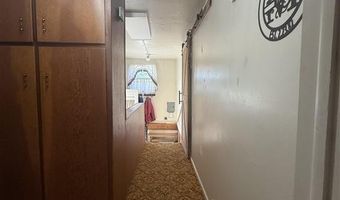 202 N Division St, Cowley, WY 82420