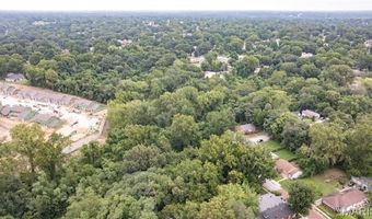 2000 Agnes St, Alton, IL 62002