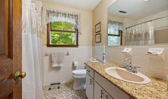 620 Riverside Dr, Cheshire, CT 06410
