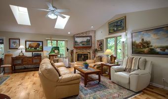 44 Valencia Way, Hot Springs Village, AR 71909