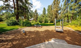 61342 Huckleberry Pl, Bend, OR 97702