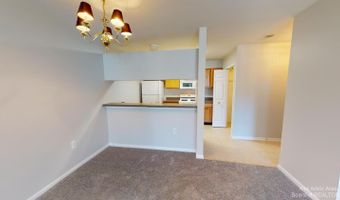 2785 S Knightsbridge Cir, Ann Arbor, MI 48105