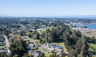 576 Klamath Ave NE 1101, Bandon, OR 97411