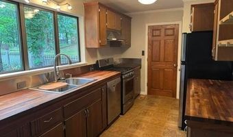 2985 Shade Tree Dr, Batesville, AR 72501