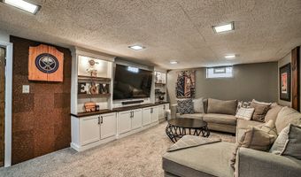 715 Edgewater Dr, Amherst, NY 14228