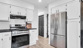 504 Holly Blvd, Bayville, NJ 08721