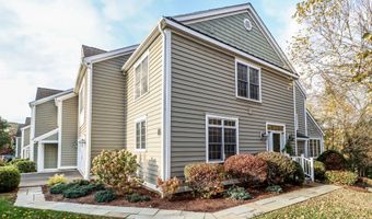 21 Great Heron Ln 21, Brookfield, CT 06804