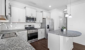 653 Highgarden Ln, Boiling Springs, SC 29316