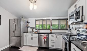 7 Longwood Dr 212, Andover, MA 01810
