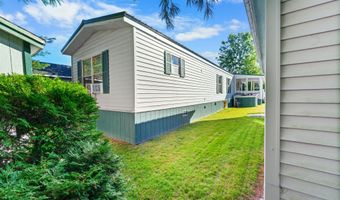 9 J St, Bangor, ME 04401