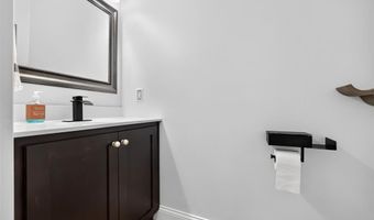 208 Berg Crossing Dr, Augusta, MO 63332