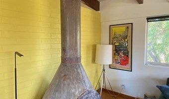 1820 Lookout Dr, Agoura Hills, CA 91301