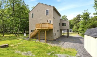 15 Bishop Cir, Albrightsville, PA 18210