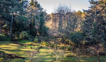 498 KLAMATH Ave SE, Bandon, OR 97411