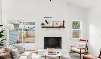 10 Chesterfield Lake Dr, Beaufort, SC 29906