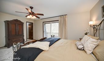 1402 Winaki Trl, Algonquin, IL 60102