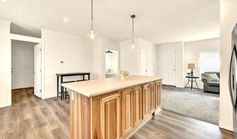 490 Moffit Ln, Springfield, OR 97477