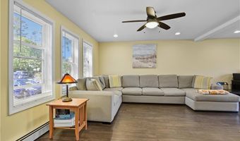 632 Whipple Ave, Burrillville, RI 02858