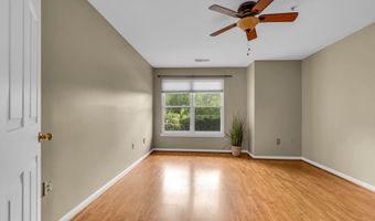 20593 CORNSTALK Ter 101, Ashburn, VA 20147