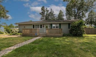 40 Dockage Rd, Bayville, NJ 08721