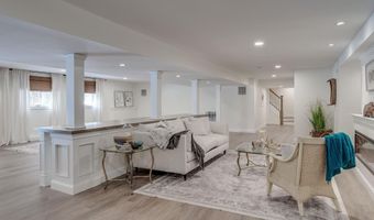 5 Pembroke Way, Bedford, NH 03110