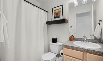 435 Country Walk, Amherst, OH 44001