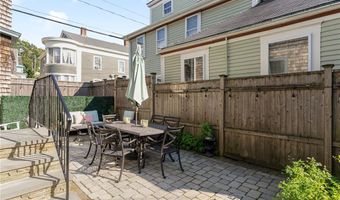 209 Spring St, Newport, RI 02840