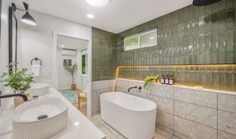 3641 Kumuone St, Honolulu, HI 96822
