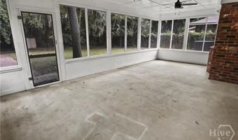 115 Phyllis Dr, Savannah, GA 31419