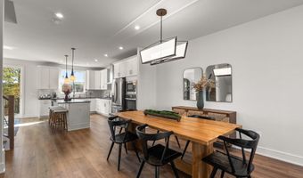 42131 SHINING STAR Sq, Ashburn, VA 20148