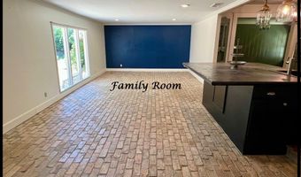 202 Bates St, Batesville, MS 38606