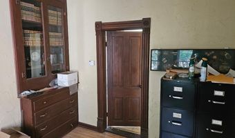329 Jefferson St, Algonquin, IL 60102