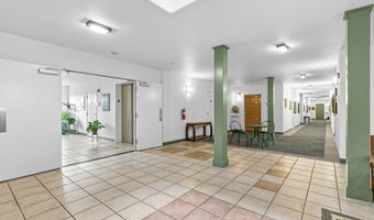 923 Mountain Meadows Cir, Ashland, OR 97520