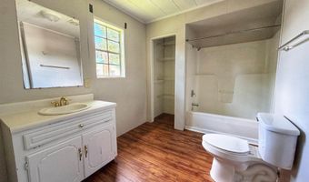 4300 WELLBORN Ave, Anniston, AL 36206