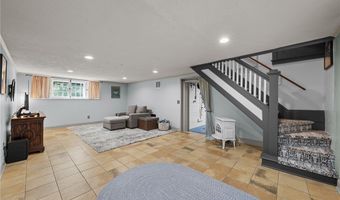 168 Castle Blvd, Akron, OH 44313