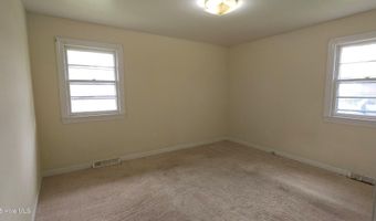 361 Snow Hill St, Ayden, NC 28513