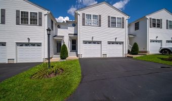 572 Smithfield Rd 8, North Providence, RI 02904
