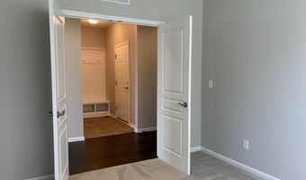 582 Ivyland St, Ann Arbor, MI 48108