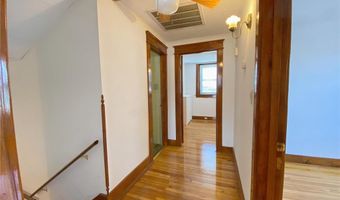 820 Club Ave E, Allentown, PA 18109