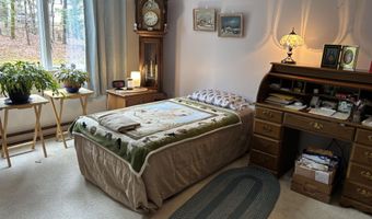 65 Smith St, Augusta, ME 04330
