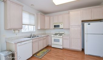 2963 Talaga Dr, Algonquin, IL 60102