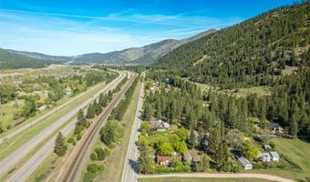 10225 Shady Ln, Bonner, MT 59823
