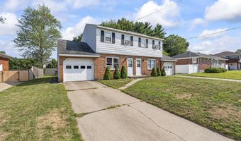 9 Campagna Dr, Albany, NY 12205