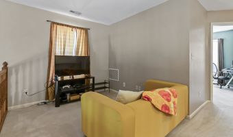 8320 Lake Tree Ln, Indianapolis, IN 46217