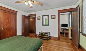 32 Thurston Ave A, Newport, RI 02840