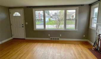 30 Althea Dr, Cranston, RI 02920