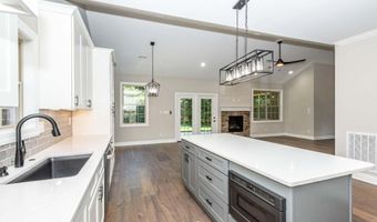 1574 Tsuga Dr, Alcoa, TN 37701
